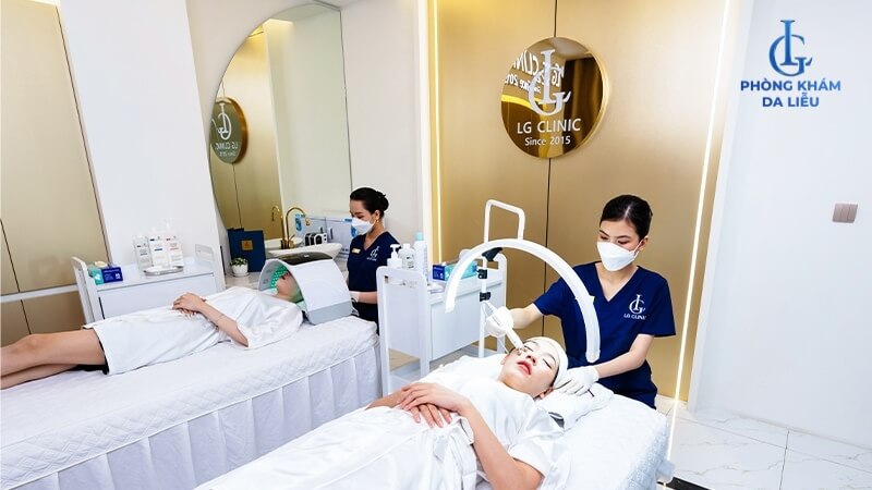 Trị mụn trứng cá Doctor Laser