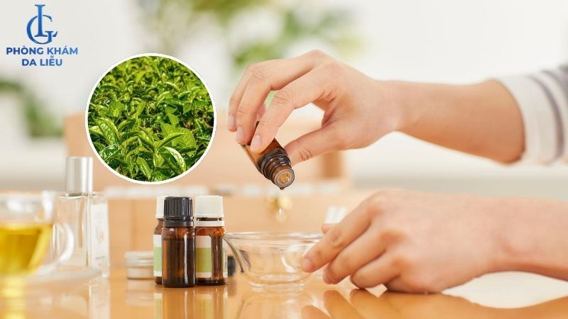 sử dụng tinh dầu trà xanh trị mụn lưng cho nam giới