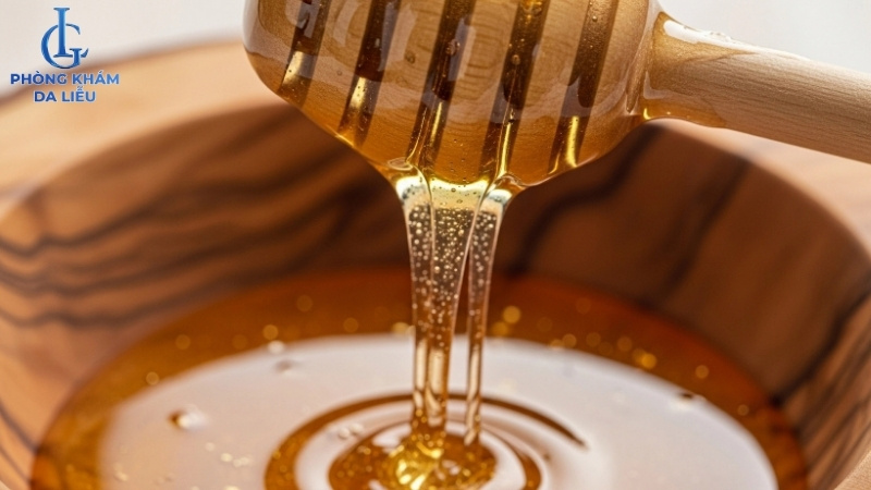 trị mụn trứng cá ở lưng bằng nguyên liệu tự nhiên