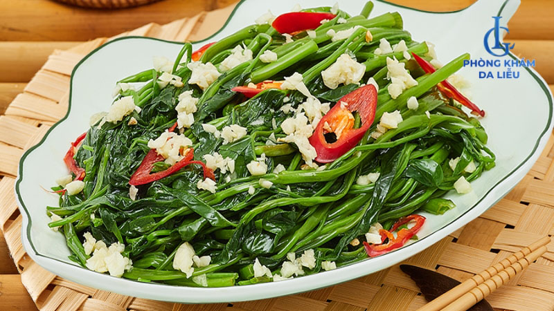 Rau muống xào