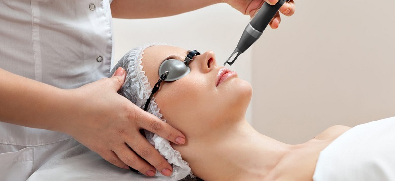 Cách trị mụn bọc ở má