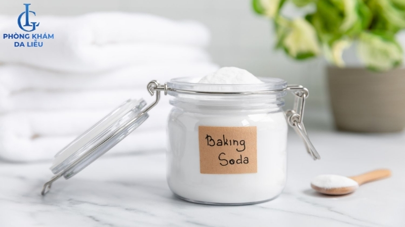 cách trị mụn ở lưng tại nhà bằng tại baking soda dễ làm 