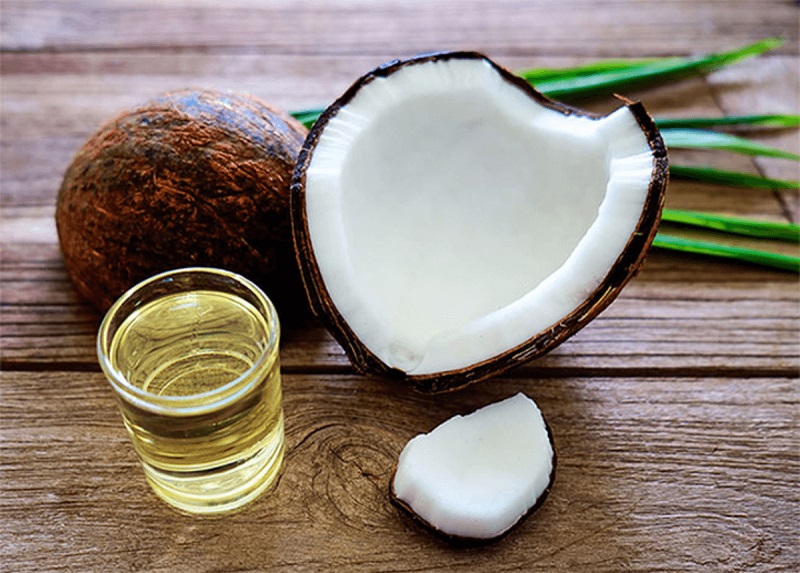 Dầu dừa trị sẹo lõm lâu năm trên mặt tại nhà