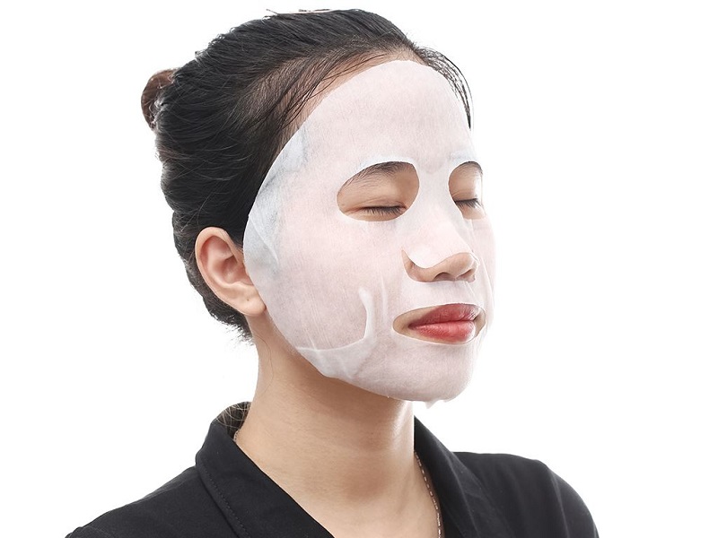 Làm mặt nạ lột mụn cám bằng nha đam