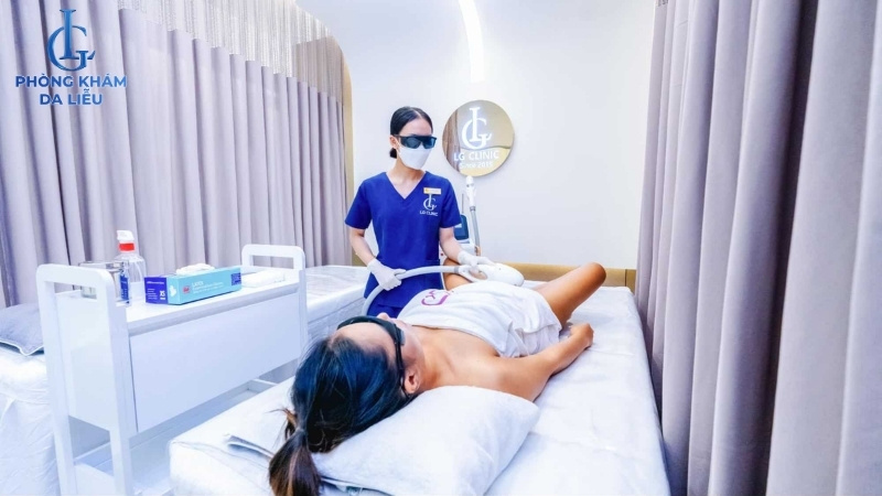 triệt lông trị viêm nang lông vùng kín