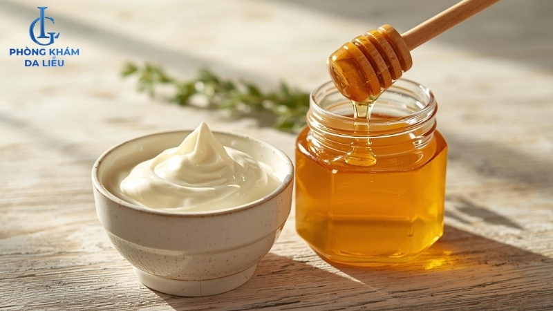 mặt nạ sữa chua và mật ong trị nám đồi mồi