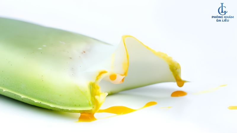 mủ nha đam gây ngứa rát da mặt