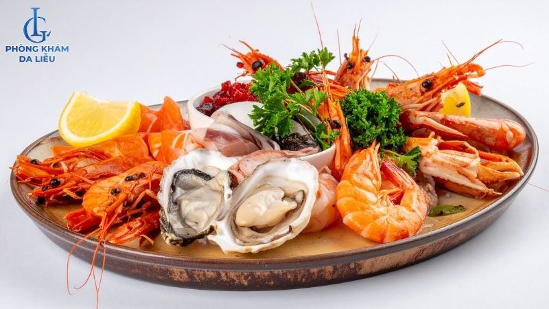 trị sẹo rỗ kiêng ăn hải sản